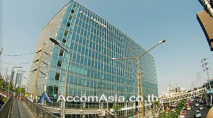  FYI Center Office space  for Rent MRT Queen Sirikit National Convention Center in Sukhumvit Bangkok